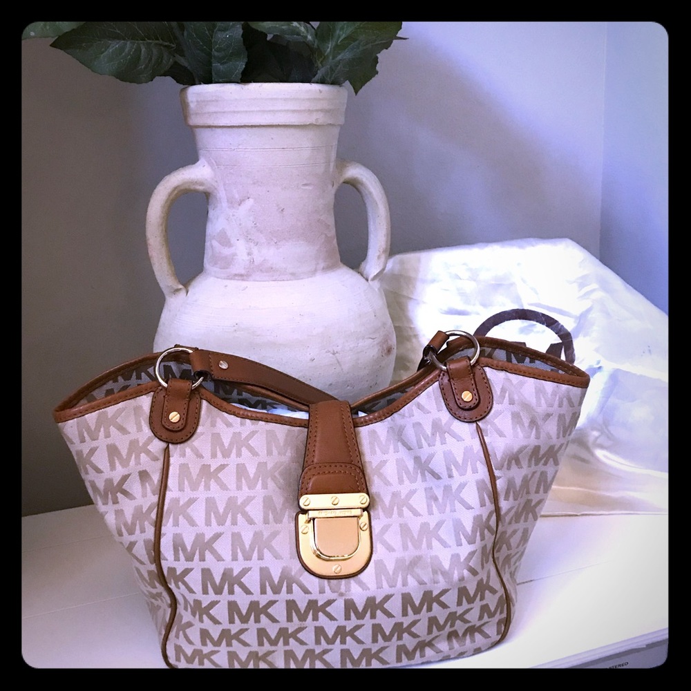 Micheal Kors tote/purse